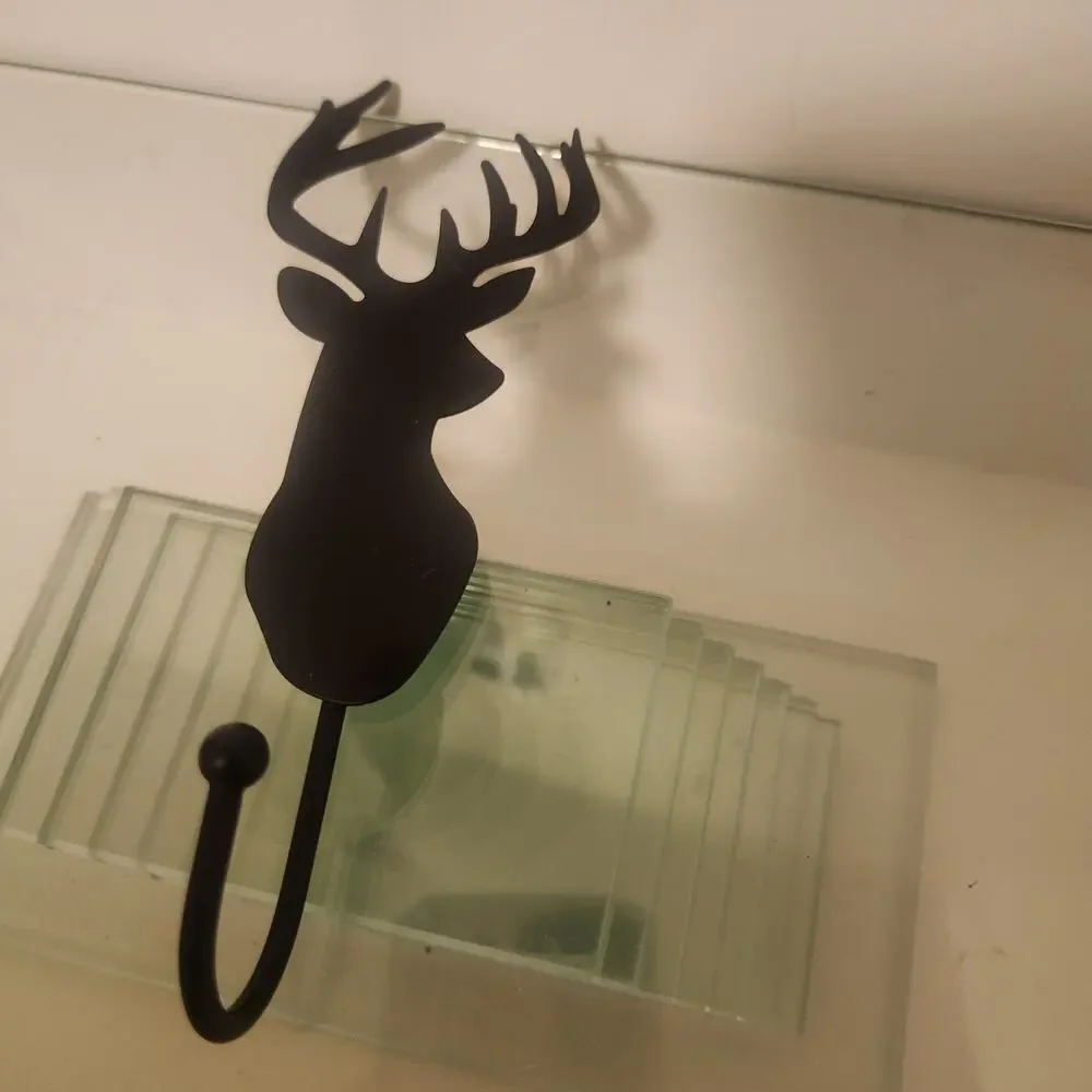 Single Hook Metal Deer in black
